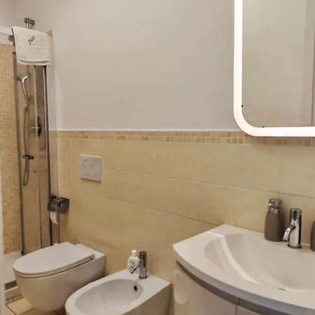 - A 5 Minuti, Wi-fi Veloce E Vino In Omaggio Appartamento *
